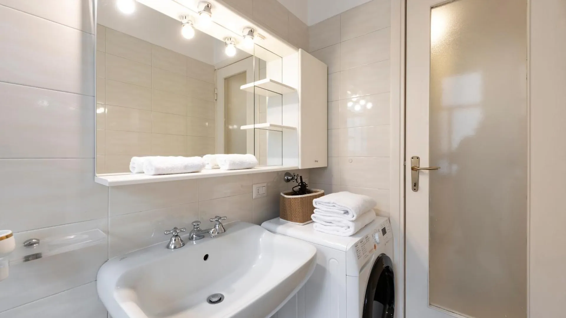 Living Milan - Via Varese 4 Apartamento Itália