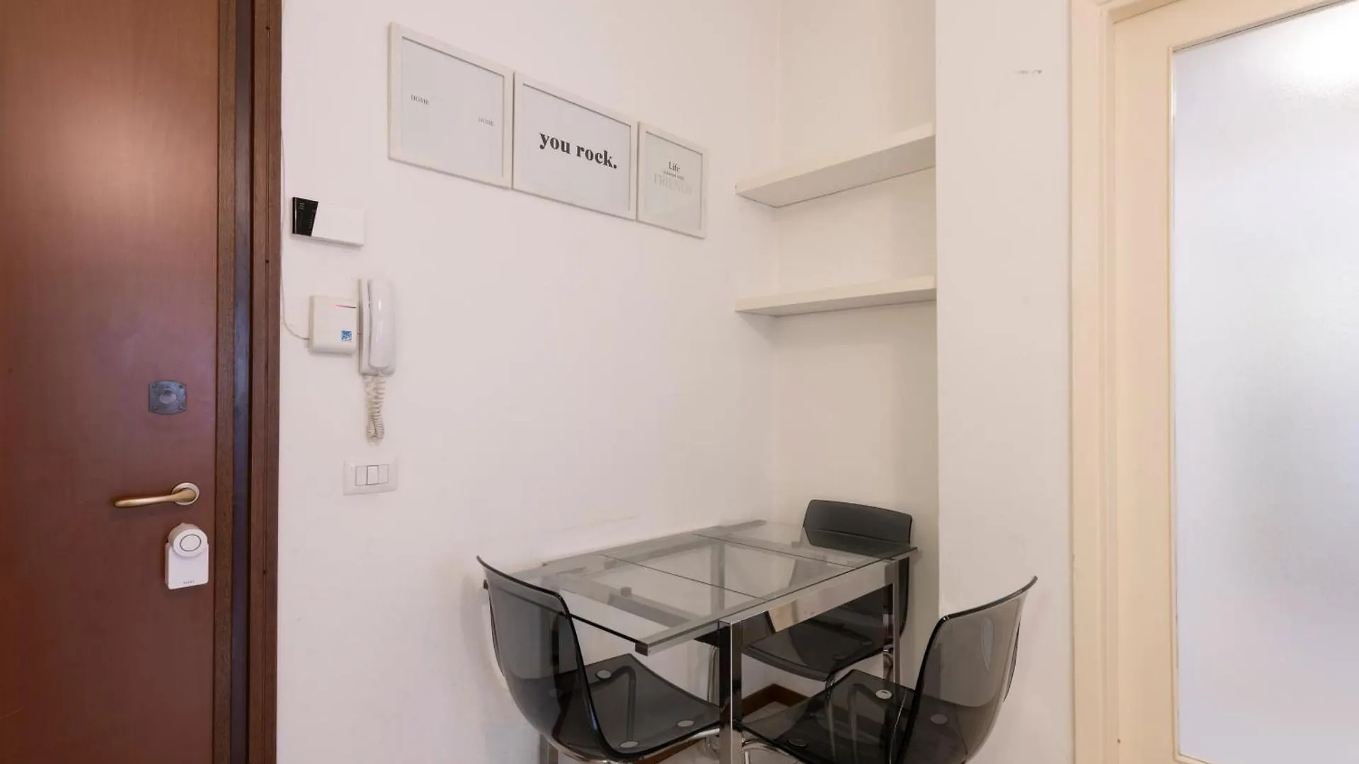 Living Milan - Via Varese 4 Apartamento Itália